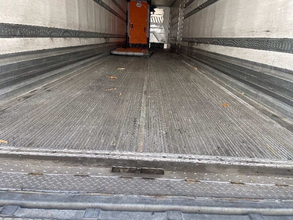Refrigerated Trailer-Semi Trailers-Great Dane-2017-Trailer-New Bedford-MA-379,554\n\t\tmiles-$ 17,250 - Image 8
