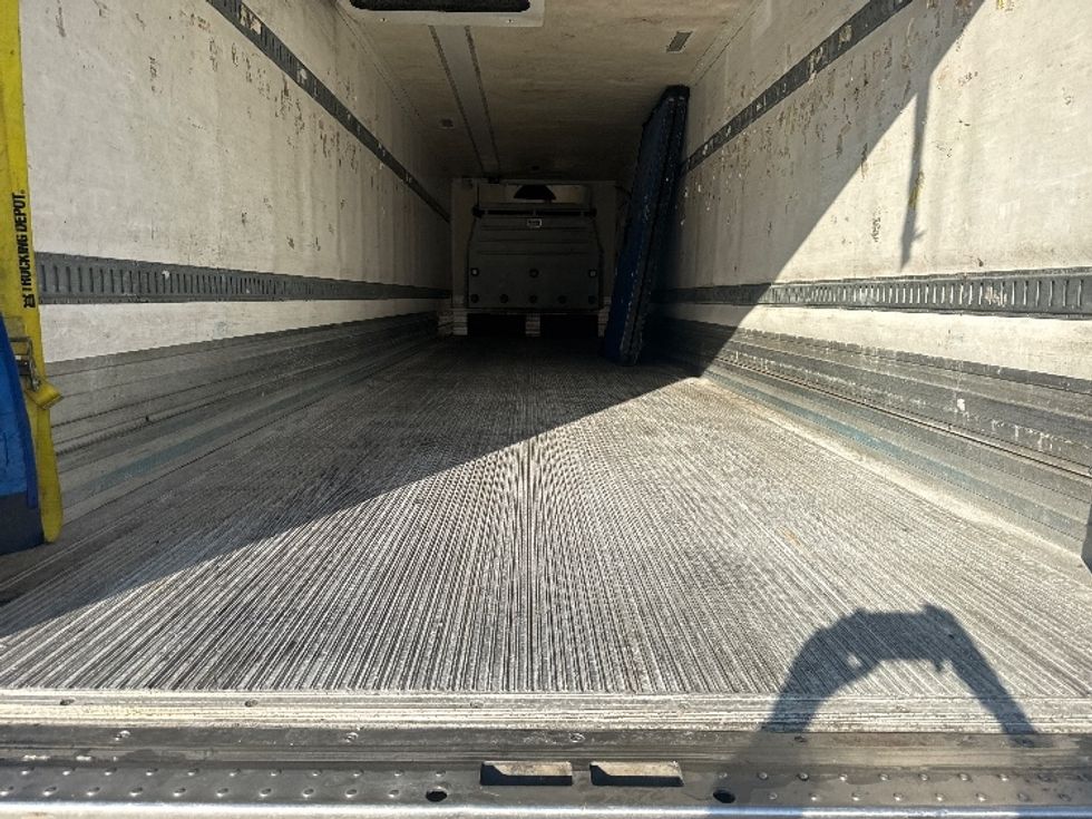 Refrigerated Trailer-Semi Trailers-Great Dane-2017-Trailer-Norton-MA-193,341\n\t\tmiles-$ 23,750 - Image 8