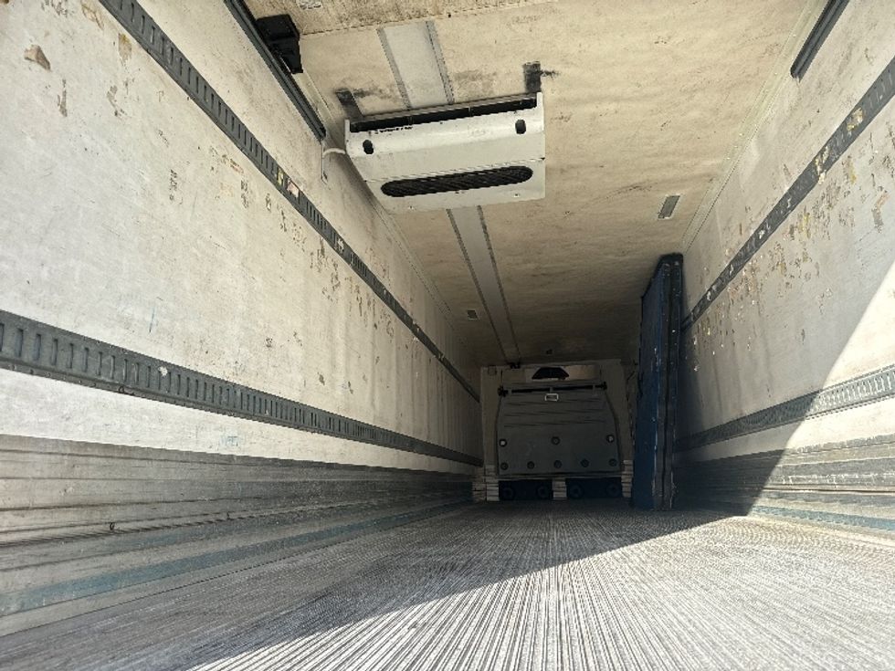 Refrigerated Trailer-Semi Trailers-Great Dane-2017-Trailer-Norton-MA-193,341\n\t\tmiles-$ 23,750 - Image 9