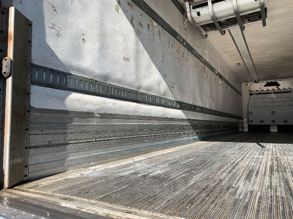 Refrigerated Trailer-Semi Trailers-Great Dane-2017-Trailer-Norton-MA-225,404\n\t\tmiles-$ 25,000 - Image 9