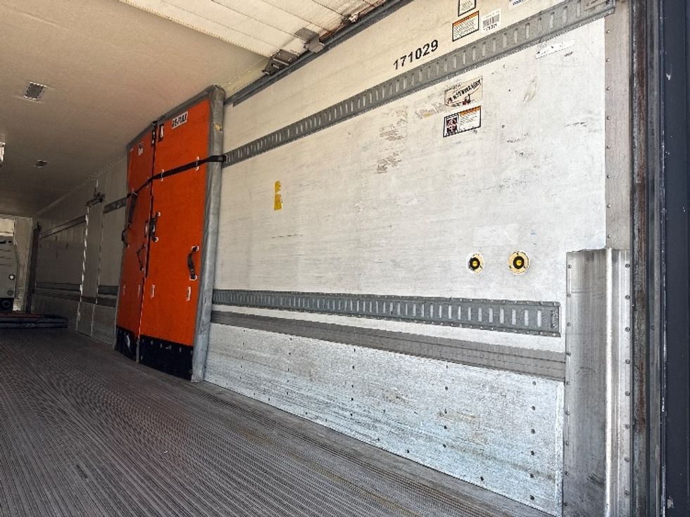 Refrigerated Trailer-Semi Trailers-Great Dane-2017-Trailer-Plant City-FL-389,950\n\t\tmiles-$ 23,750 - Image 10