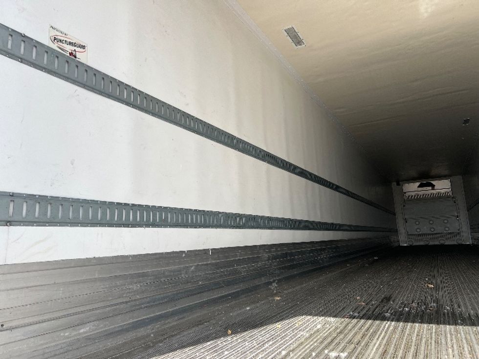 Refrigerated Trailer-Semi Trailers-Great Dane-2017-Trailer-Rochester-NY-301,052\n\t\tmiles-$ 33,000 - Image 9