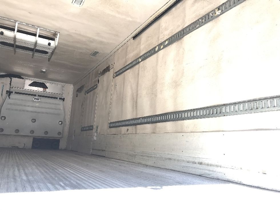 Refrigerated Trailer-Semi Trailers-Hackney-2017-Trailer-Statesville-NC-295,857\n\t\tmiles-$ 19,000 - Image 9