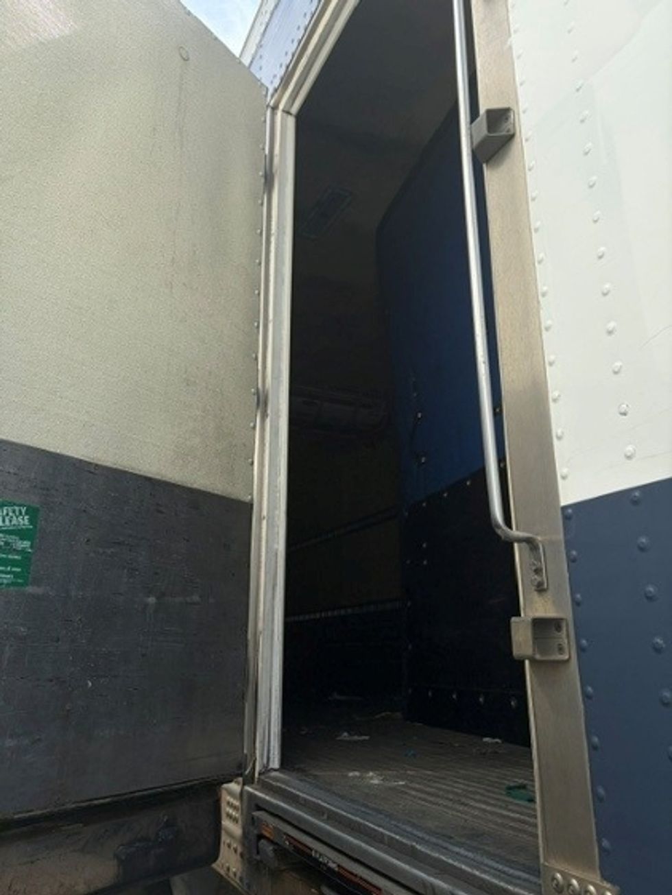 Refrigerated Trailer-Semi Trailers-Hackney-2018-Trailer-Shreveport-LA-607,572\n\t\tmiles-$ 7,500 - Image 10