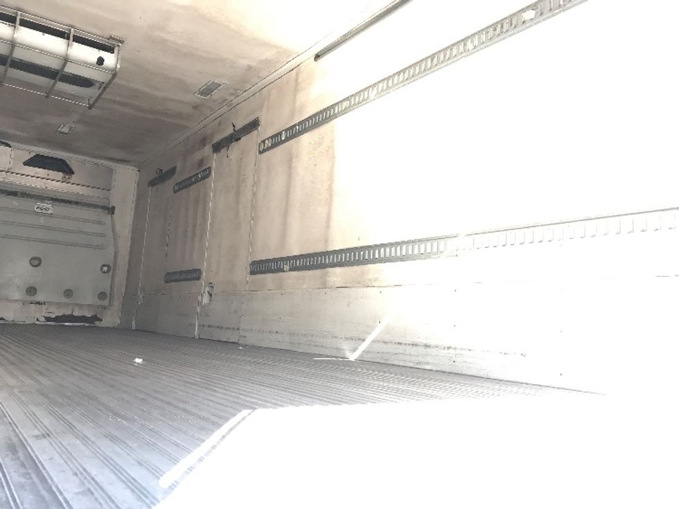 Refrigerated Trailer-Semi Trailers-Hackney-2018-Trailer-Statesville-NC-1,660,369\n\t\tmiles-$ 21,750 - Image 9