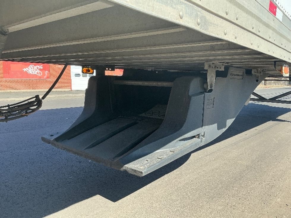 Refrigerated Trailer-Semi Trailers-Hyundai-2015-Trailer-Chicopee-MA-305,123\n\t\tmiles-$ 23,000 - Image 11