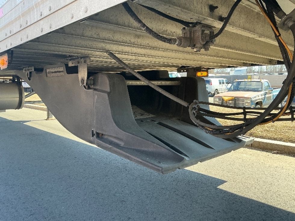 Refrigerated Trailer-Semi Trailers-Hyundai-2015-Trailer-Chicopee-MA-305,123\n\t\tmiles-$ 23,000 - Image 12