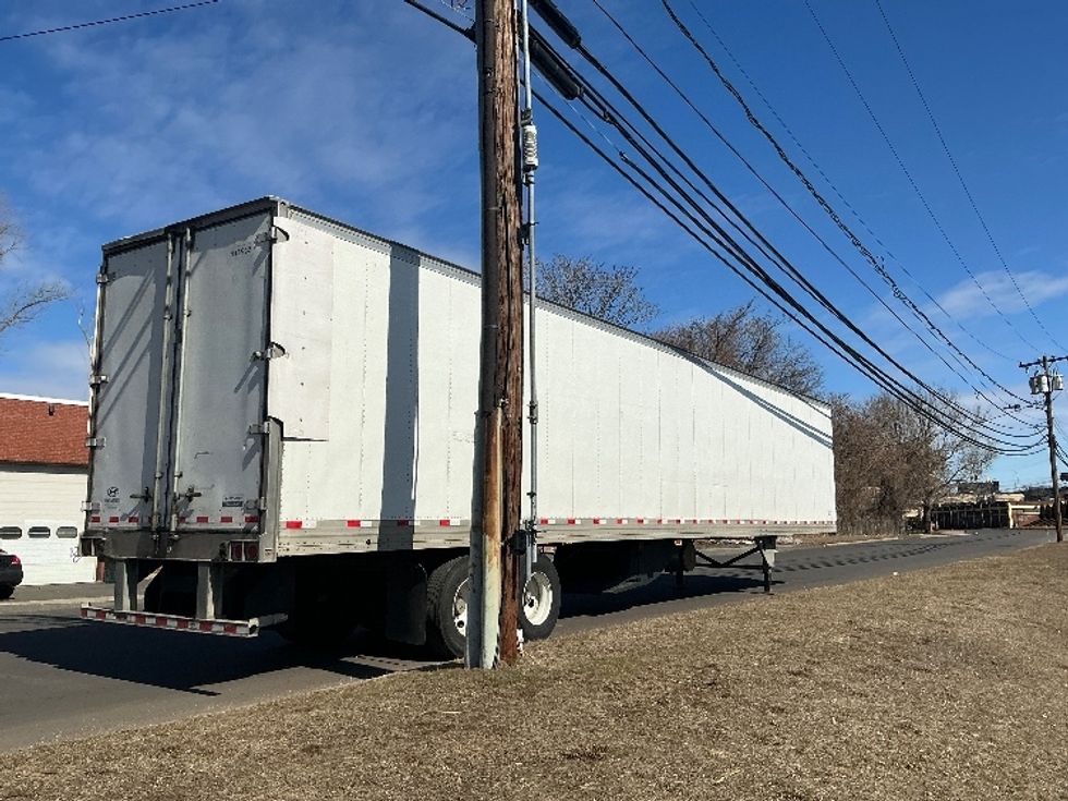 Refrigerated Trailer-Semi Trailers-Hyundai-2015-Trailer-Chicopee-MA-305,123\n\t\tmiles-$ 23,000 - Image 3