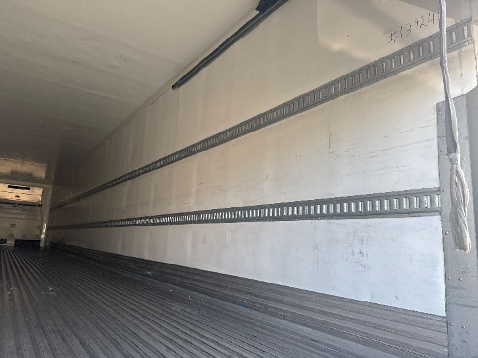 Refrigerated Trailer-Semi Trailers-Hyundai-2016-Trailer-North Las Vegas-NV-112,295\n\t\tmiles-$ 31,250 - Image 9