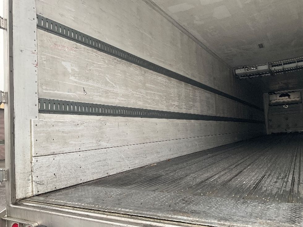 Refrigerated Trailer-Semi Trailers-Hyundai-2017-Trailer-Kent-WA-448,002\n\t\tmiles-$ 28,500 - Image 9