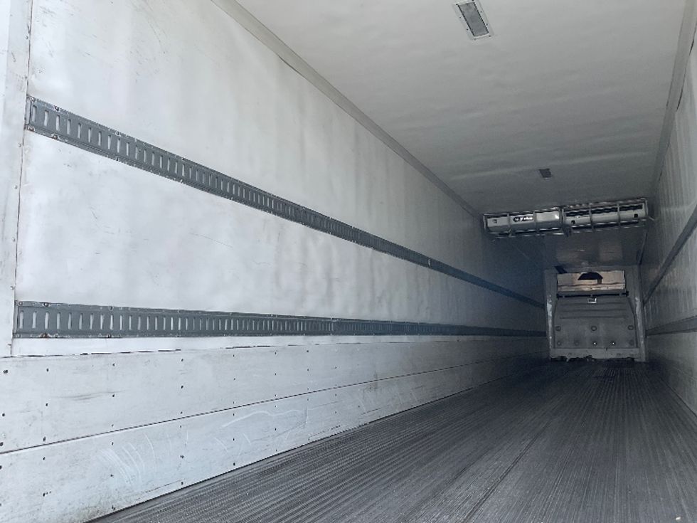 Refrigerated Trailer-Semi Trailers-Hyundai-2017-Trailer-Lacey-WA-630,772\n\t\tmiles-$ 32,250 - Image 9