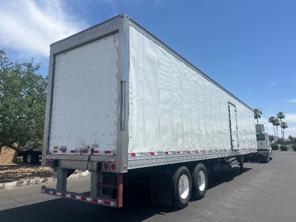 Refrigerated Trailer-Semi Trailers-Hyundai-2017-Trailer-Las Vegas-NV-250,122\n\t\tmiles-$ 29,000 - Image 4