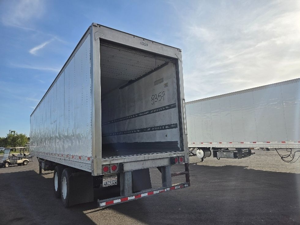 Refrigerated Trailer-Semi Trailers-Hyundai-2017-Trailer-Stockton-CA-261,958\n\t\tmiles-$ 27,750 - Image 7