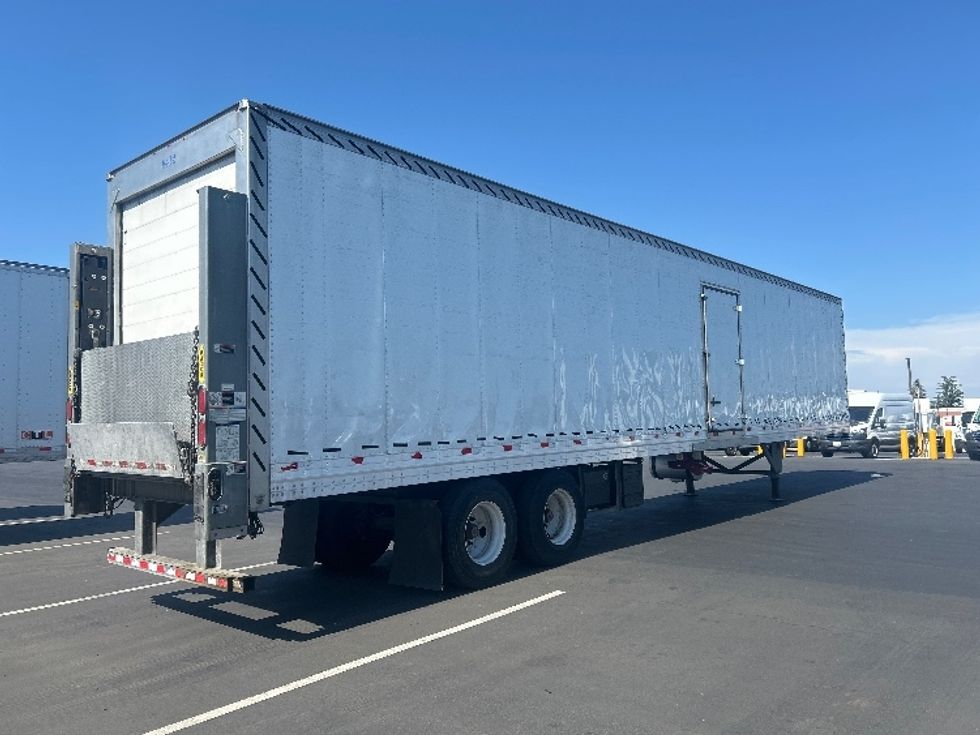 Refrigerated Trailer-Semi Trailers-Hyundai-2018-Trailer-South San Francisco-CA-353,107\n\t\tmiles-$ 25,750 - Image 4