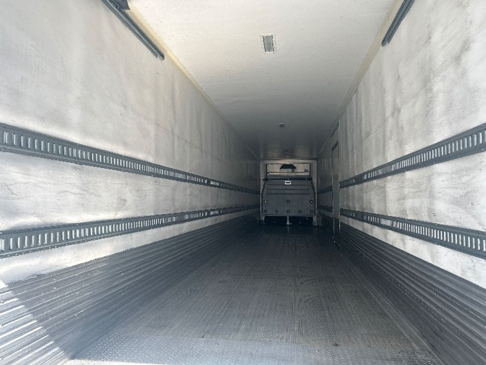 Refrigerated Trailer-Semi Trailers-Hyundai-2018-Trailer-Sparks-NV-379,559\n\t\tmiles-$ 29,000 - Image 9