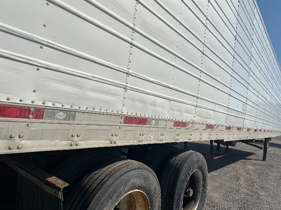 Refrigerated Trailer-Semi Trailers-Utility-2009-Trailer-Rochester-NY-319,999\n\t\tmiles-$ 13,250 - Image 13