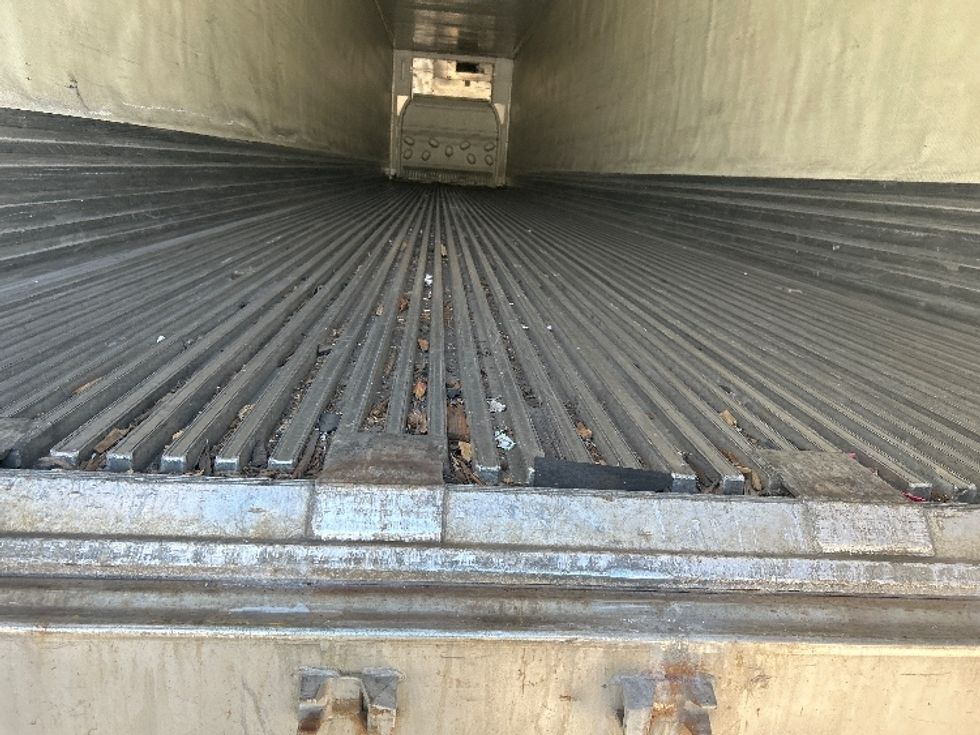 Refrigerated Trailer-Semi Trailers-Utility-2009-Trailer-Rochester-NY-319,999\n\t\tmiles-$ 13,250 - Image 8