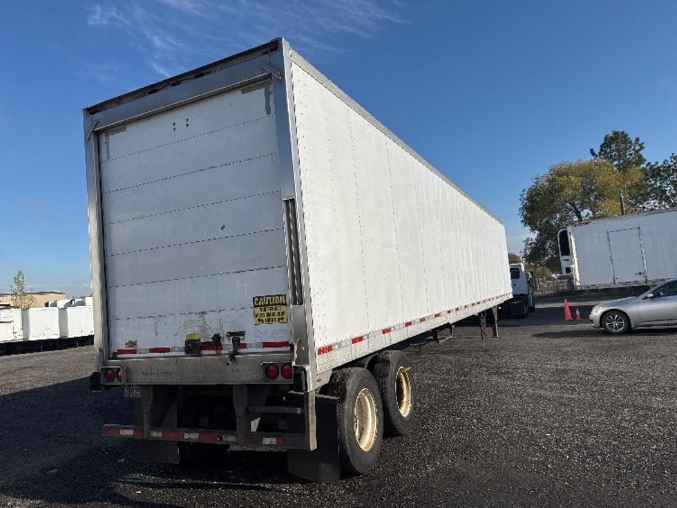 Refrigerated Trailer-Semi Trailers-Utility-2013-Trailer-Spokane Valley-WA-467,616\n\t\tmiles-$ 13,000 - Image 4