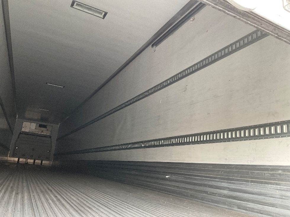 Refrigerated Trailer-Semi Trailers-Utility-2014-Trailer-Las Vegas-NV-270,150\n\t\tmiles-$ 26,750 - Image 9
