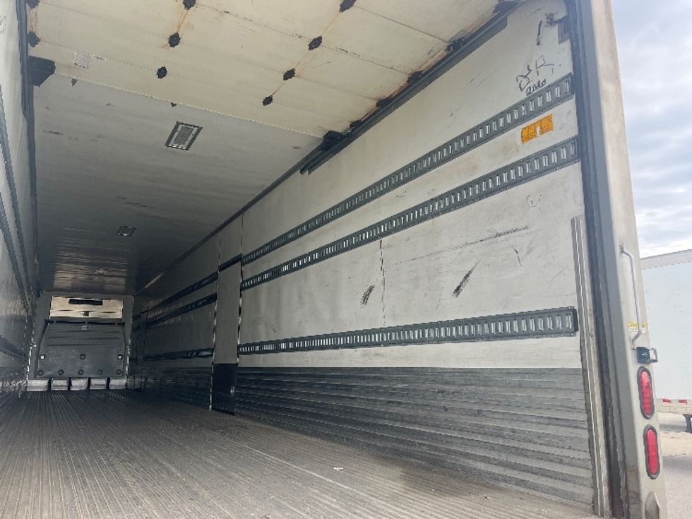 Refrigerated Trailer-Semi Trailers-Utility-2014-Trailer-Milwaukee-WI-789,000\n\t\tmiles-$ 14,000 - Image 10