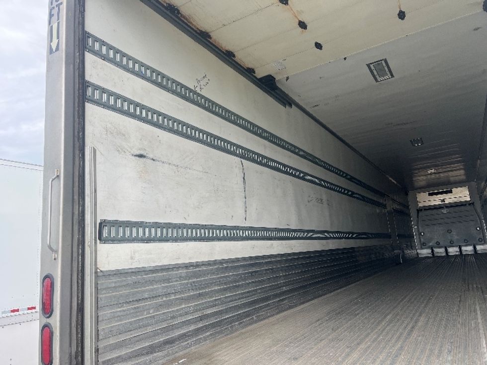 Refrigerated Trailer-Semi Trailers-Utility-2014-Trailer-Milwaukee-WI-789,000\n\t\tmiles-$ 14,000 - Image 9