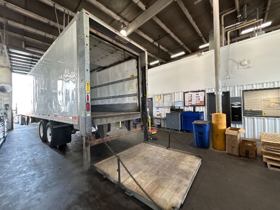 Refrigerated Trailer-Semi Trailers-Utility-2014-Trailer-Omaha-NE-877,997\n\t\tmiles-$ 17,750 - Image 6