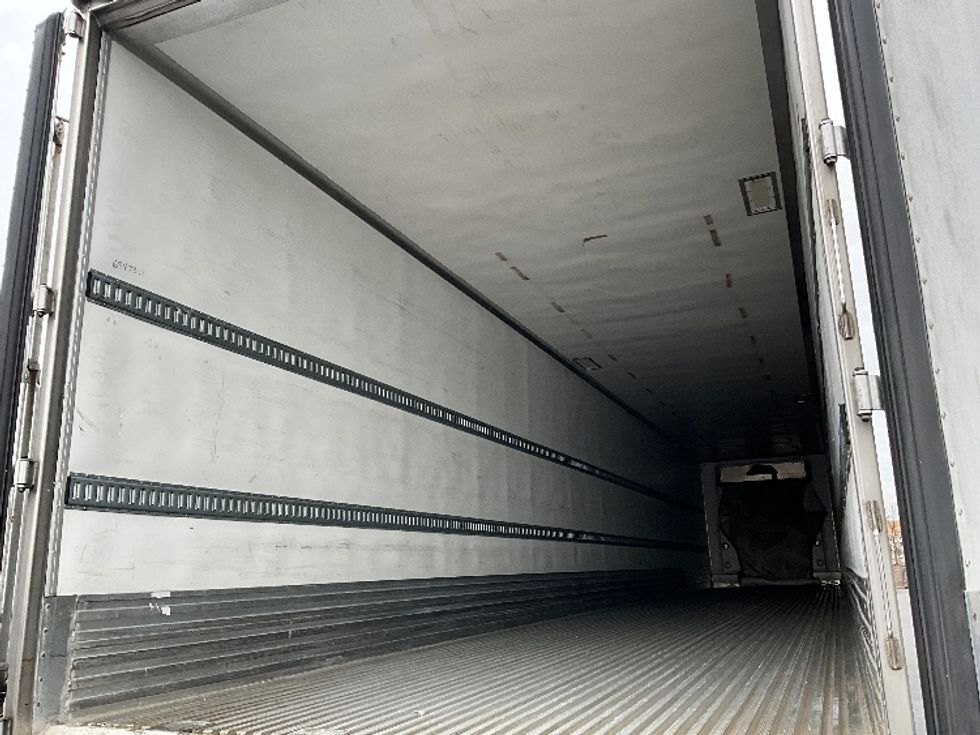 Refrigerated Trailer-Semi Trailers-Utility-2014-Trailer-Swedesboro-NJ-609,450\n\t\tmiles-$ 17,000 - Image 9