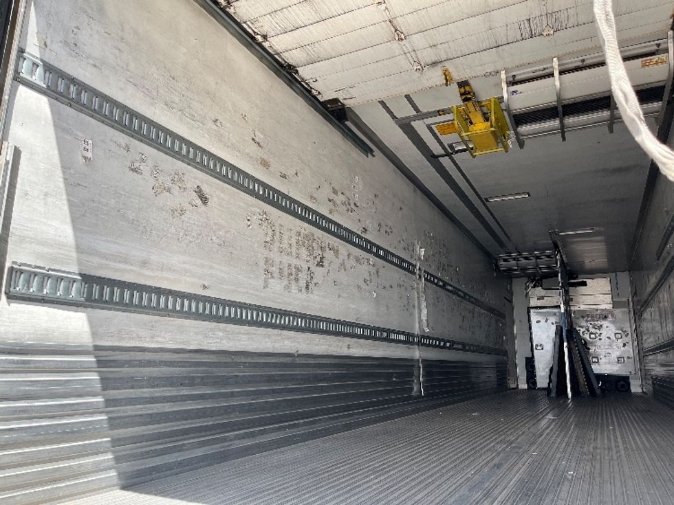 Refrigerated Trailer-Semi Trailers-Utility-2015-Trailer-Albuquerque-NM-362,577\n\t\tmiles-$ 13,750 - Image 9