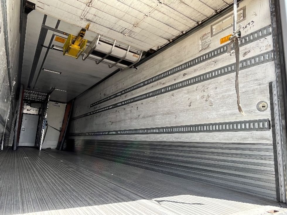 Refrigerated Trailer-Semi Trailers-Utility-2015-Trailer-Albuquerque-NM-414,990\n\t\tmiles-$ 13,750 - Image 9