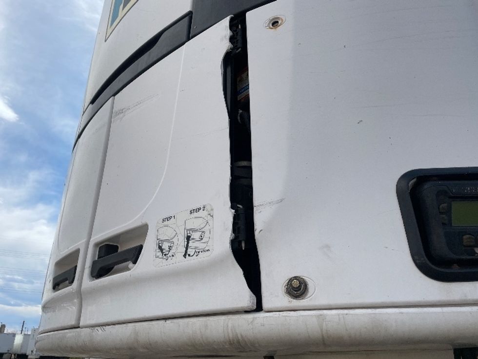 Refrigerated Trailer-Semi Trailers-Utility-2015-Trailer-Aurora-CO-417,475\n\t\tmiles-$ 24,500 - Image 14