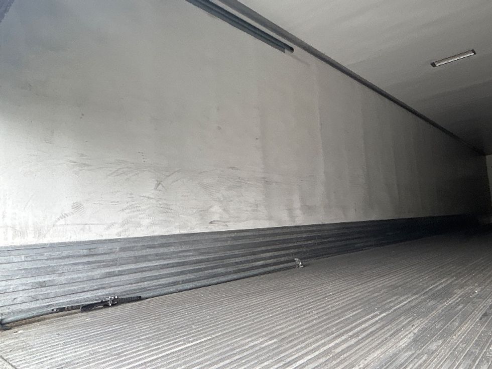 Refrigerated Trailer-Semi Trailers-Utility-2015-Trailer-Clackamas-OR-408,852\n\t\tmiles-$ 23,000 - Image 8