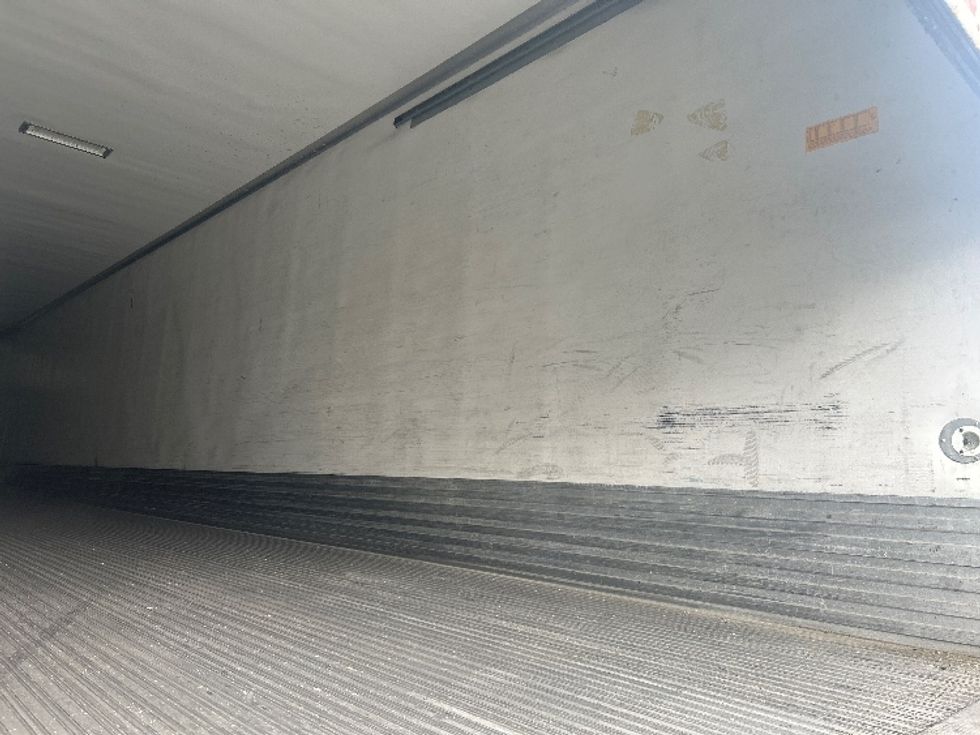 Refrigerated Trailer-Semi Trailers-Utility-2015-Trailer-Clackamas-OR-408,852\n\t\tmiles-$ 23,000 - Image 9