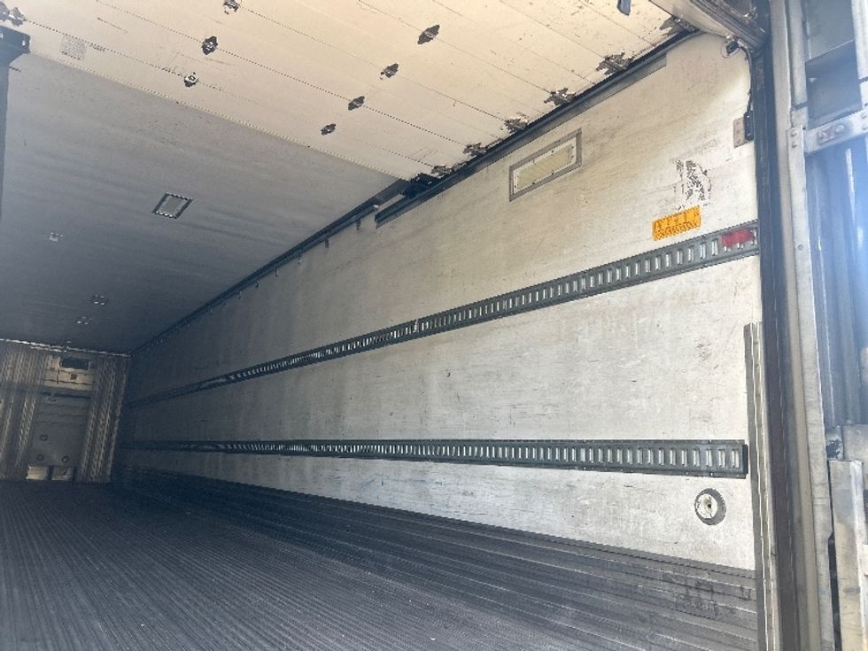 Refrigerated Trailer-Semi Trailers-Utility-2015-Trailer-Duluth-GA-571,373\n\t\tmiles-$ 16,000 - Image 10