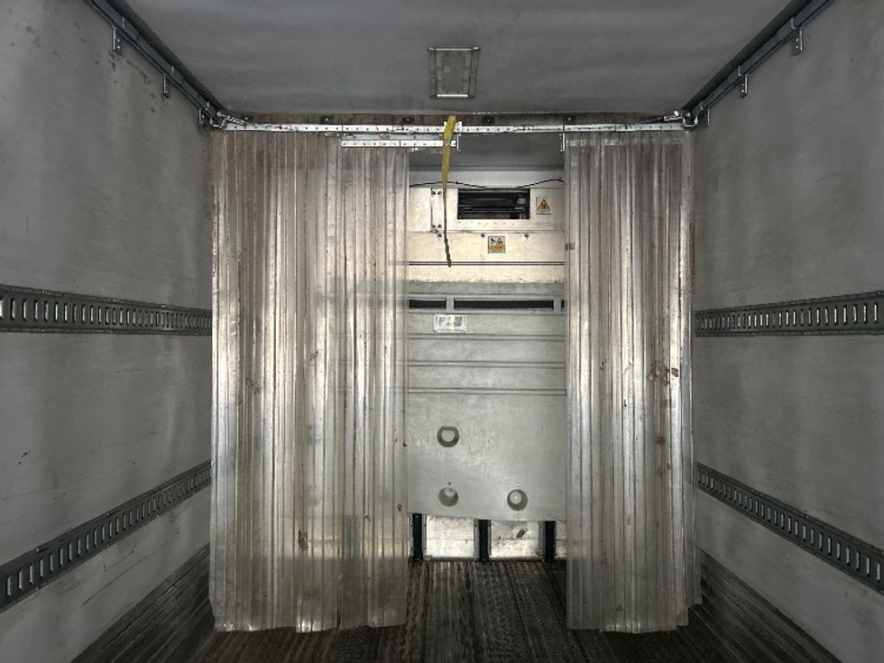 Refrigerated Trailer-Semi Trailers-Utility-2015-Trailer-Duluth-GA-571,373\n\t\tmiles-$ 16,000 - Image 11