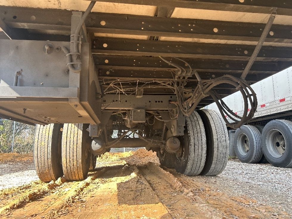 Refrigerated Trailer-Semi Trailers-Utility-2015-Trailer-Duluth-GA-571,373\n\t\tmiles-$ 16,000 - Image 5
