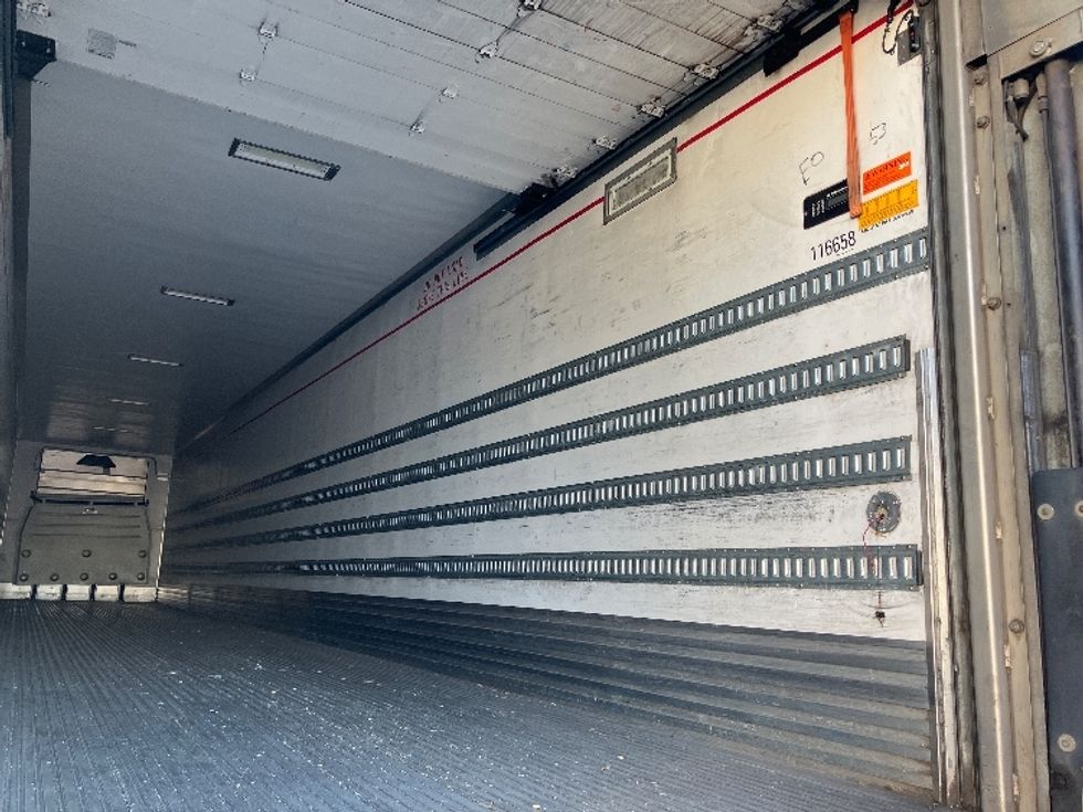 Refrigerated Trailer-Semi Trailers-Utility-2015-Trailer-Hueytown-AL-428,819\n\t\tmiles-$ 23,250 - Image 10