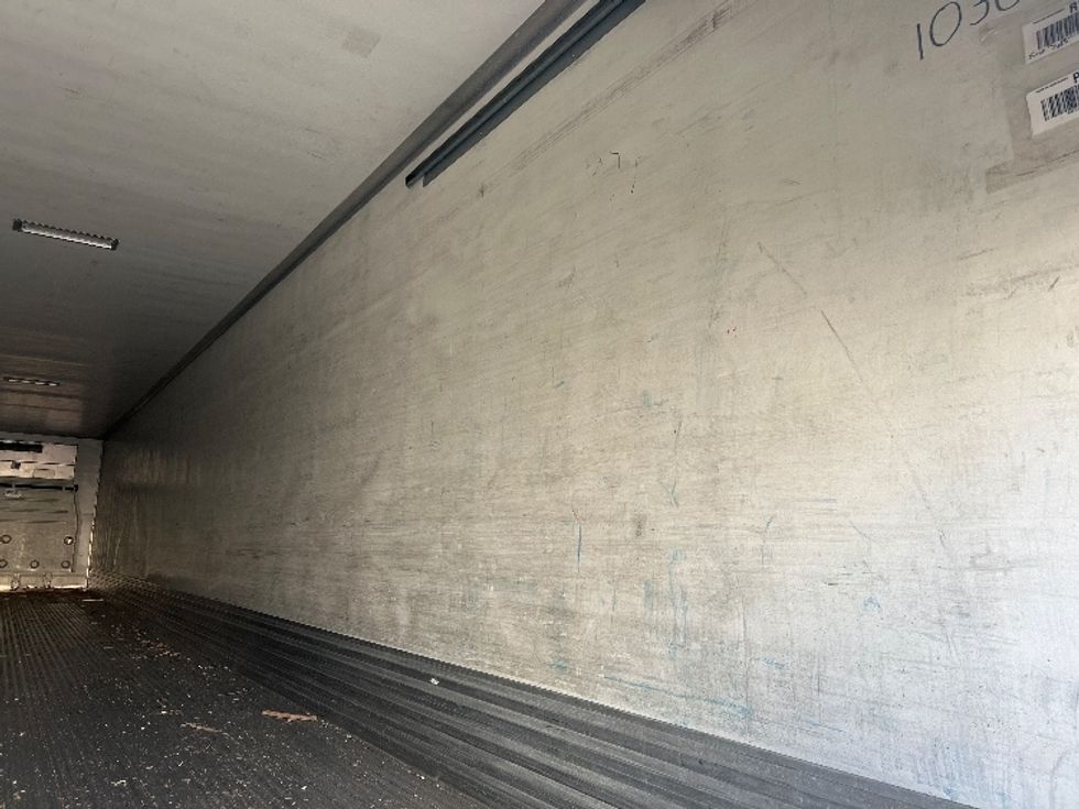 Refrigerated Trailer-Semi Trailers-Utility-2015-Trailer-Kent-WA-406,789\n\t\tmiles-$ 15,000 - Image 10