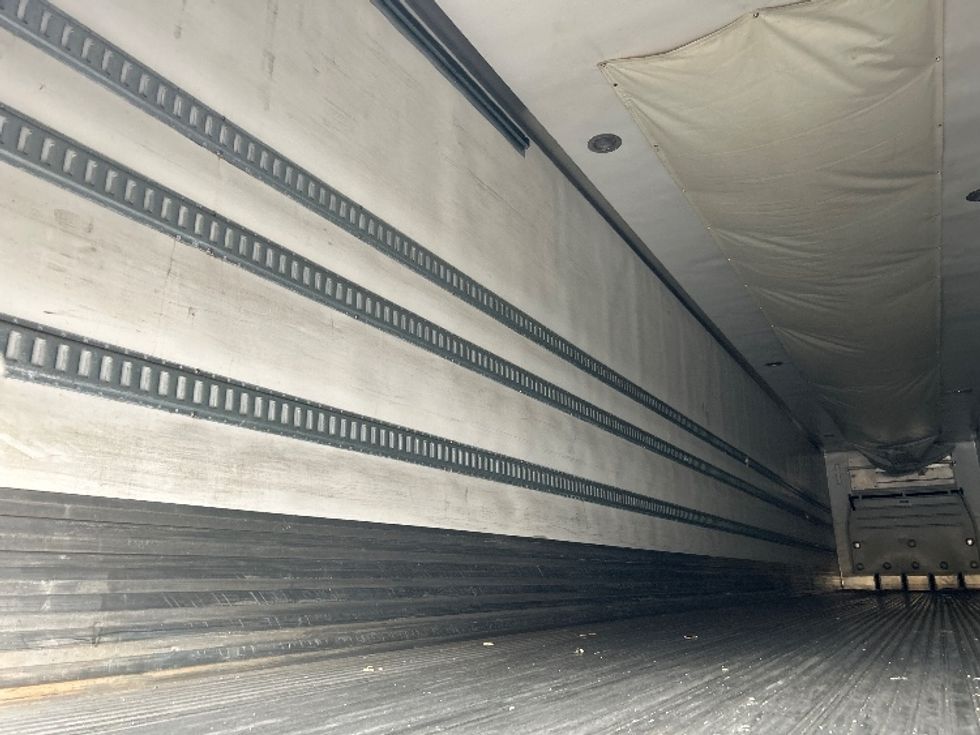 Refrigerated Trailer-Semi Trailers-Utility-2015-Trailer-Medley-FL-232,199\n\t\tmiles-$ 22,250 - Image 8