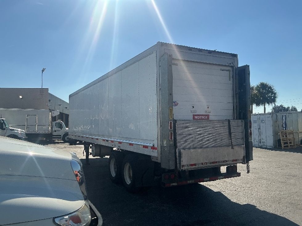Refrigerated Trailer-Semi Trailers-Utility-2015-Trailer-Orlando-FL-910,192\n\t\tmiles-$ 15,500 - Image 3