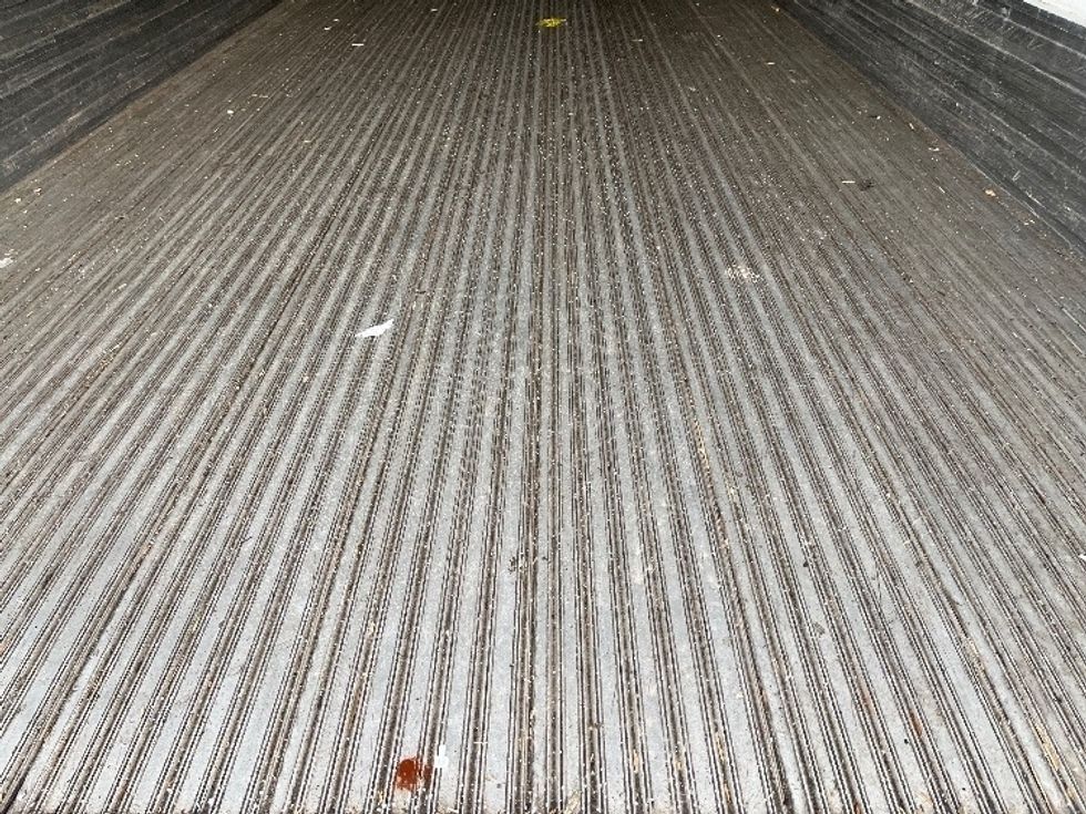 Refrigerated Trailer-Semi Trailers-Utility-2015-Trailer-Romulus-MI-410,809\n\t\tmiles-$ 16,500 - Image 8