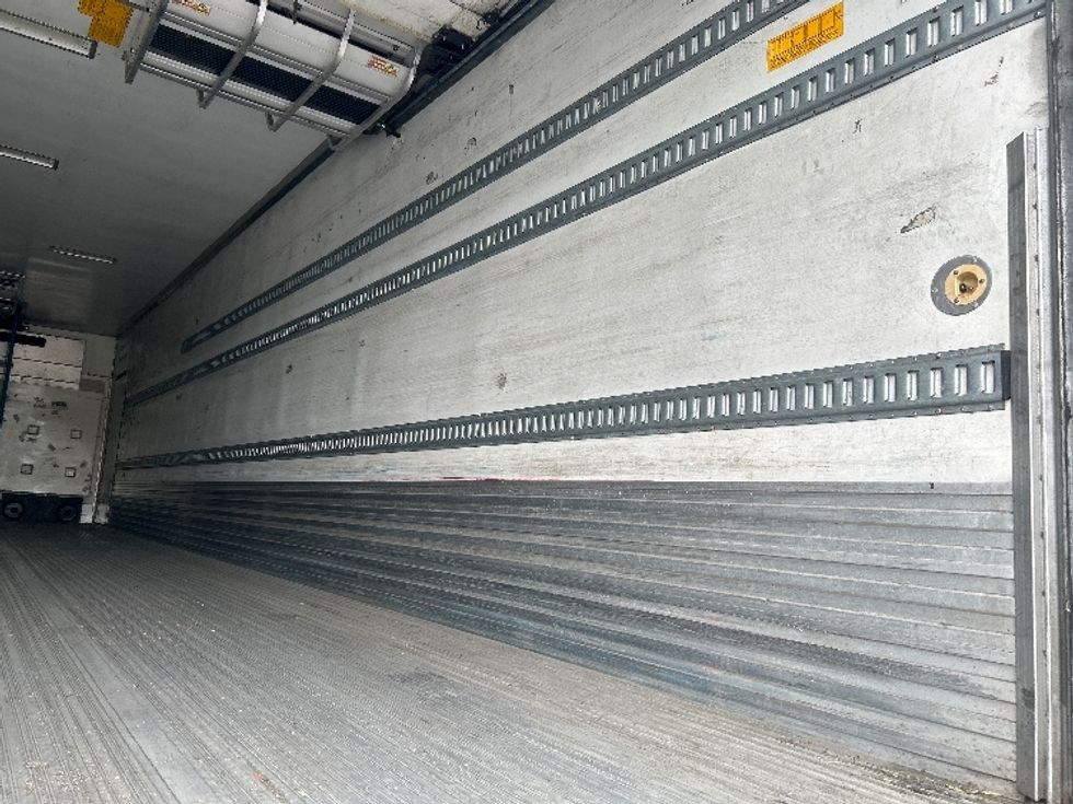 Refrigerated Trailer-Semi Trailers-Utility-2015-Trailer-Wilkes Barre-PA-100,463\n\t\tmiles-$ 14,000 - Image 9