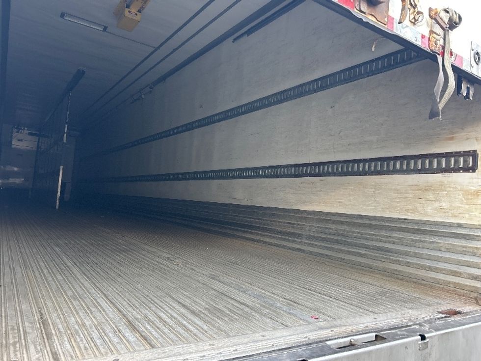 Refrigerated Trailer-Semi Trailers-Utility-2016-Trailer-Brooklyn Park-MN-467,160\n\t\tmiles-$ 21,000 - Image 10