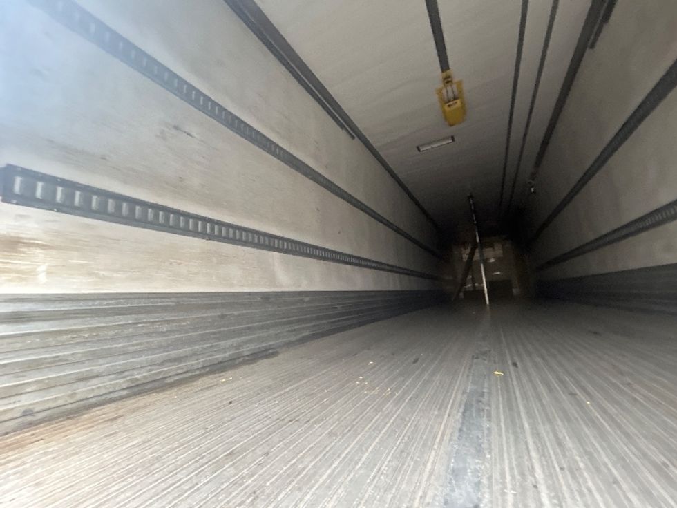 Refrigerated Trailer-Semi Trailers-Utility-2016-Trailer-Brooklyn Park-MN-542,702\n\t\tmiles-$ 22,000 - Image 9