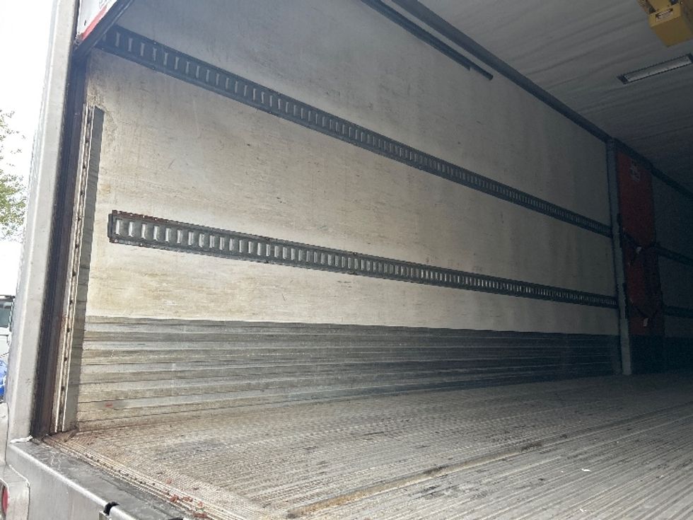 Refrigerated Trailer-Semi Trailers-Utility-2016-Trailer-Brooklyn Park-MN-699,323\n\t\tmiles-$ 19,750 - Image 9