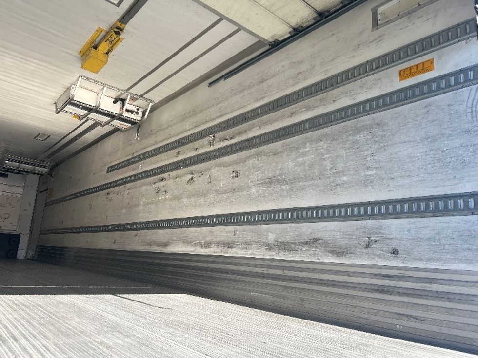 Refrigerated Trailer-Semi Trailers-Utility-2016-Trailer-Corona-CA-243,077\n\t\tmiles-$ 22,750 - Image 10