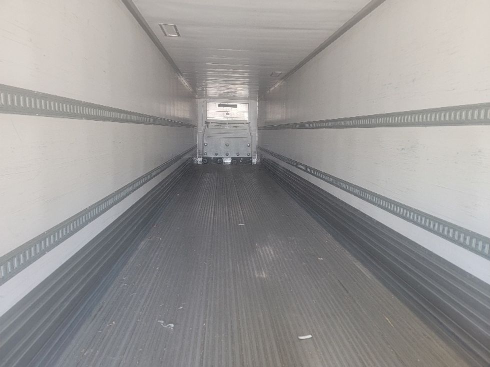 Refrigerated Trailer-Semi Trailers-Utility-2016-Trailer-Eagan-MN-692,541\n\t\tmiles-$ 24,500 - Image 8