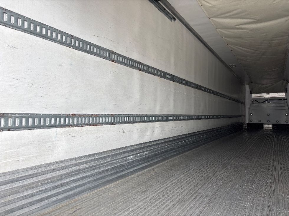 Refrigerated Trailer-Semi Trailers-Utility-2016-Trailer-Earth City-MO-582,068\n\t\tmiles-$ 21,500 - Image 9