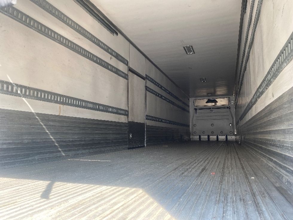 Refrigerated Trailer-Semi Trailers-Utility-2016-Trailer-East Chicago-IN-119,084\n\t\tmiles-$ 25,750 - Image 8