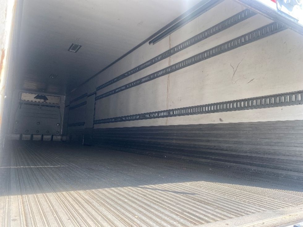 Refrigerated Trailer-Semi Trailers-Utility-2016-Trailer-East Chicago-IN-119,084\n\t\tmiles-$ 25,750 - Image 9