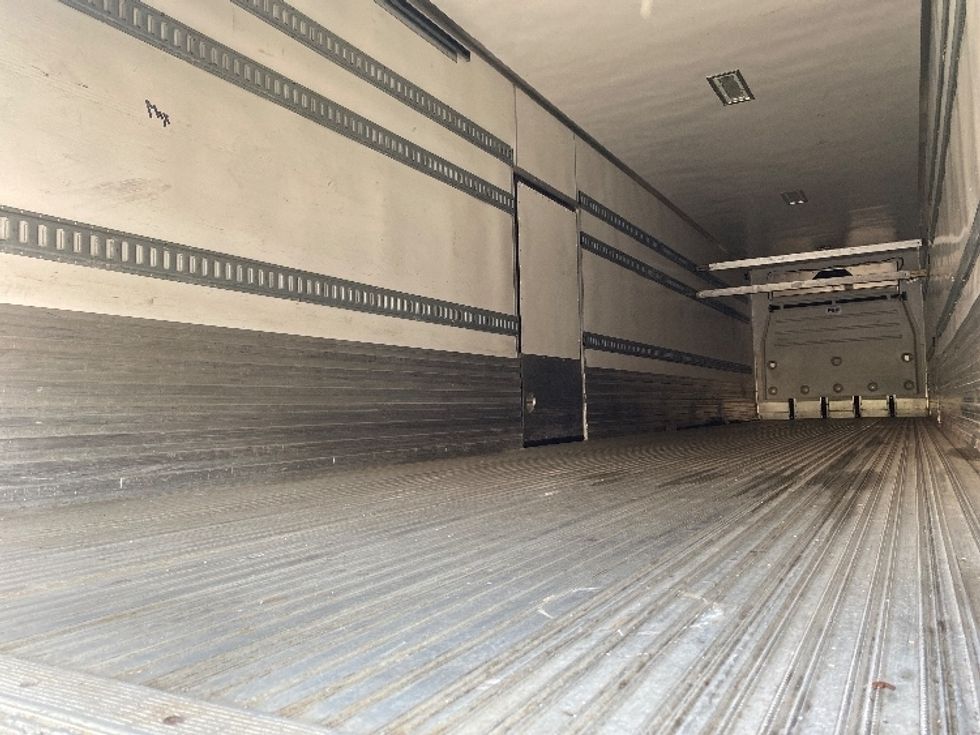 Refrigerated Trailer-Semi Trailers-Utility-2016-Trailer-East Chicago-IN-471,748\n\t\tmiles-$ 25,750 - Image 8